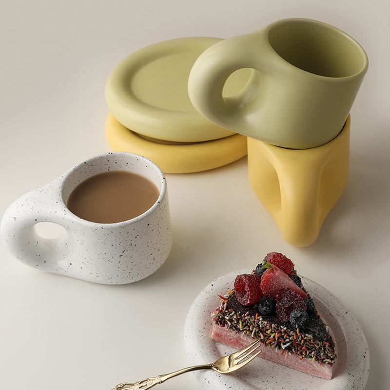 Hug Mug and Tray Set|10oz Ceramic Mug in Six Cheerful Colors