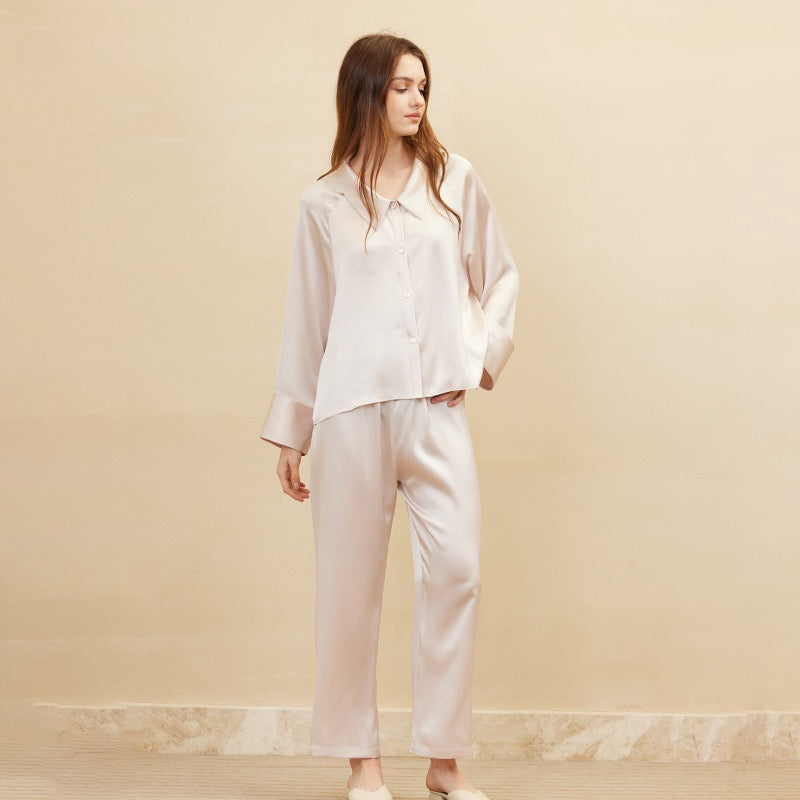 Soft Pink Raglan long sleeve and Pants Set | 100% Mulberry Silk Sleepwear