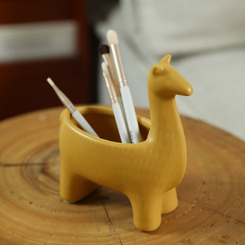 Llama Key Holder Tray - Ceramic Catchall for Keys, Jewelry, and Desk Decor